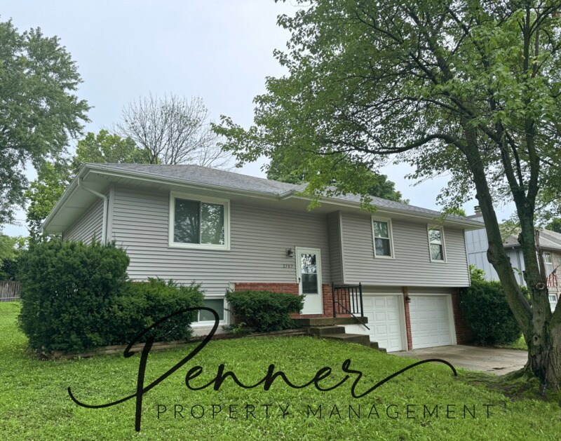 2707 S Coachman Dr in Independence, MO - Building Photo