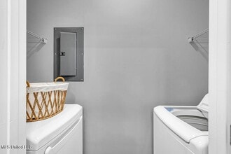 12088 Lamey Brg Rd, Unit Various in D'Iberville, MS - Foto de edificio - Building Photo