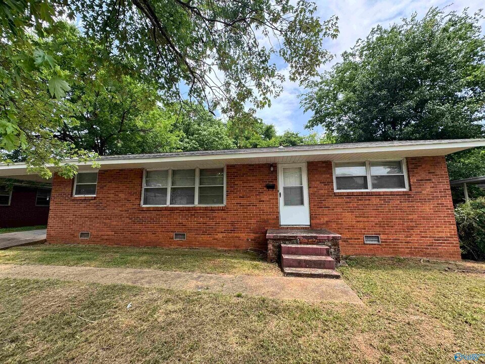 410 Arthur St NW in Huntsville, AL - Building Photo