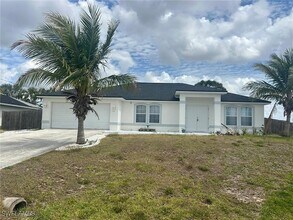 2115 NW 19th Ave in Cape Coral, FL - Building Photo - Building Photo
