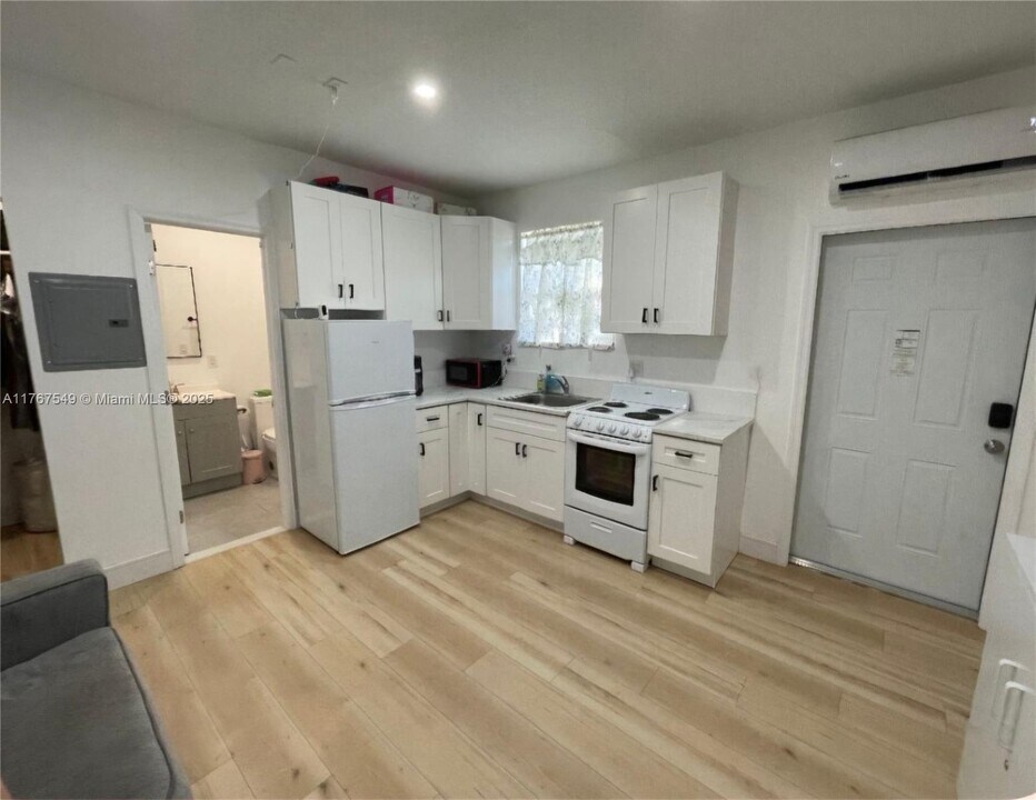1616 NW 5th St in Fort Lauderdale, FL - Building Photo