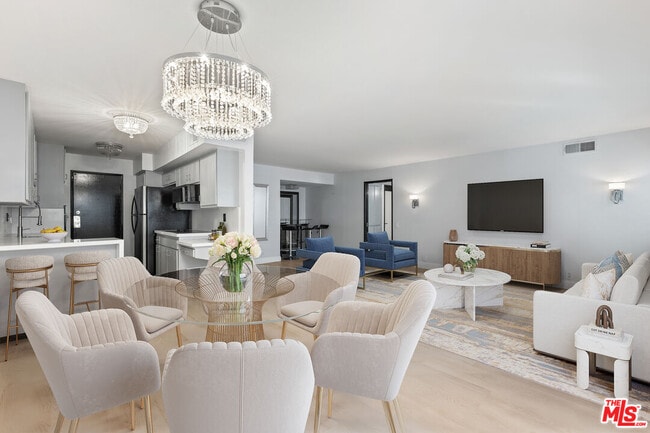 property at 1121 N Olive Dr