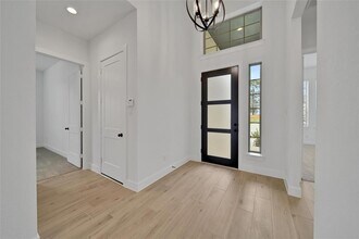 13107 Wood Leaf Pk in Tomball, TX - Foto de edificio - Building Photo