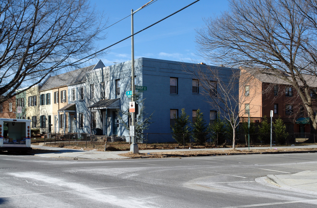 101-121 P St SW in Washington, DC - Building Photo