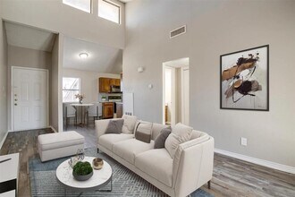 1000 River Bend Dr in Lancaster, TX - Building Photo - Building Photo
