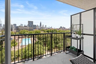 139 N Ashland Ave in Chicago, IL - Building Photo - Building Photo