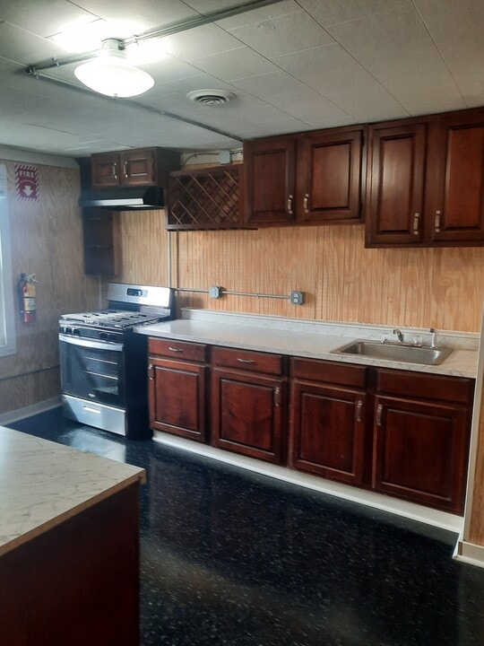 309 N James St, Unit 309 N. James St UPPER in Rome, NY - Foto de edificio
