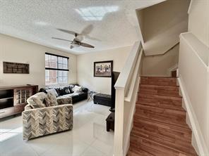 2879 NE 185th St in Aventura, FL - Building Photo - Building Photo