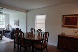 5830 SW 47th St in Miami, FL - Building Photo - Building Photo