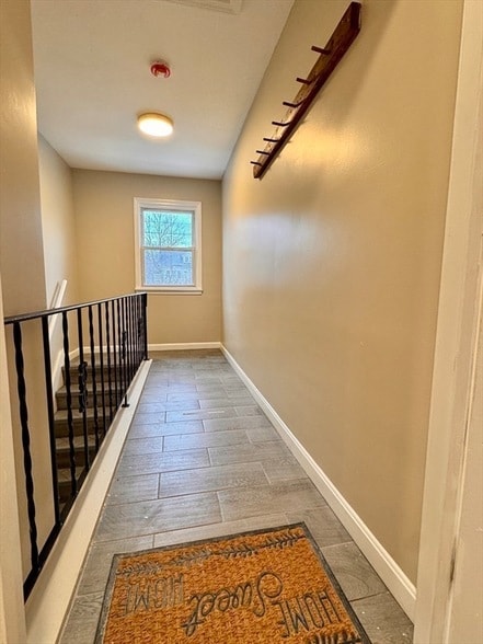 34 Gates Ln, Unit 2 in Worcester, MA - Foto de edificio - Building Photo