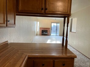 1114 Cedar Creek Dr in Modesto, CA - Building Photo - Building Photo