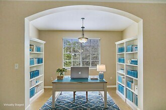 3205 Myrtlewood Cir E in Palm Beach Gardens, FL - Building Photo - Building Photo