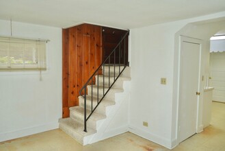 624 Ridge St-Unit -Apt #A in Charlottesville, VA - Building Photo - Building Photo