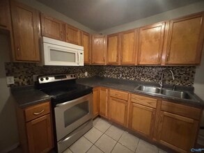 4208 Proctor Cir NW in Huntsville, AL - Building Photo - Building Photo