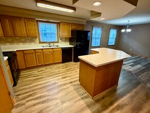 440 S Peace Rd in Sycamore, IL - Building Photo - Building Photo