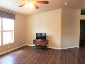 1296 S Mark Ln in Flagstaff, AZ - Building Photo - Building Photo