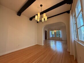 1439 S Holt Ave, Unit 1439 in Los Angeles, CA - Building Photo - Building Photo