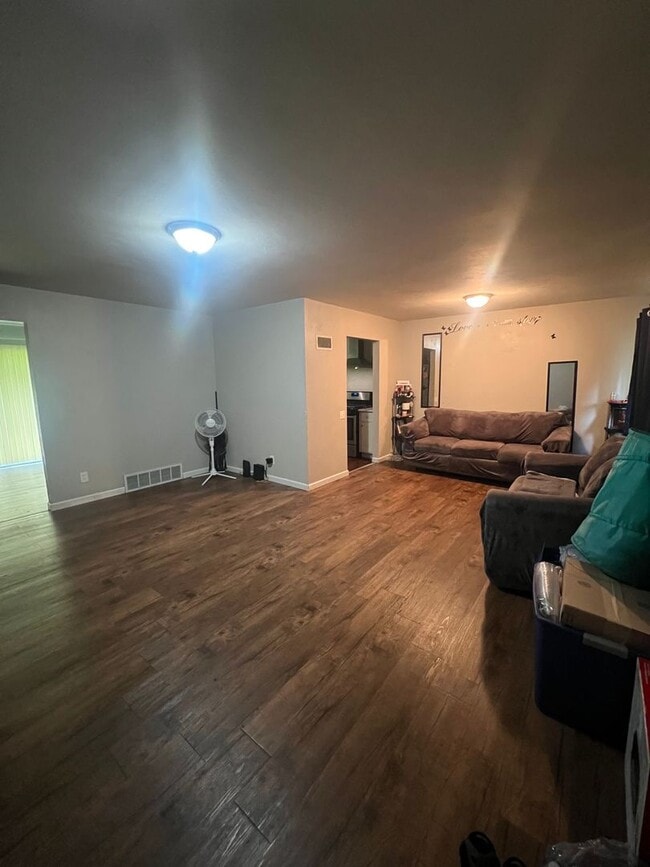 10700 Vorhof Dr in St. Louis, MO - Building Photo - Building Photo