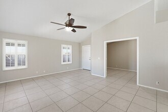 3331 W Via Del Sol Dr in Phoenix, AZ - Building Photo - Building Photo