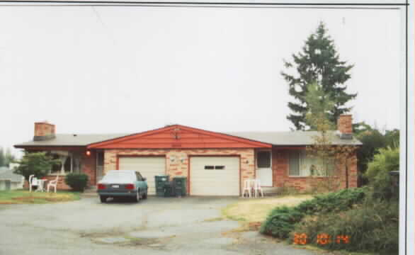 19324 69th Pl W in Lynnwood, WA - Foto de edificio