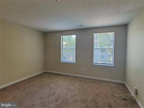 12901 Churchill Ridge Cir in Germantown, MD - Building Photo - Building Photo