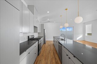 1715 Bennett Ave in Dallas, TX - Building Photo - Building Photo