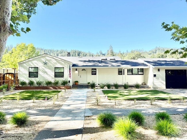 property at 1711 Cedar St
