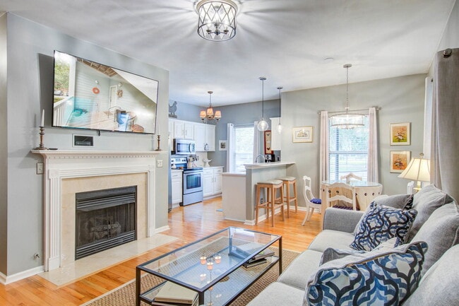 2347 Tall Sail Dr in Charleston, SC - Building Photo - Building Photo