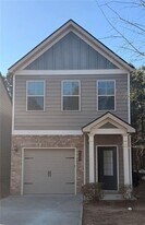 4497 Ravenwood Dr in Union City, GA - Building Photo
