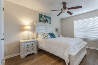 Landings At Northpoint in Houston, TX - Building Photo - Interior Photo