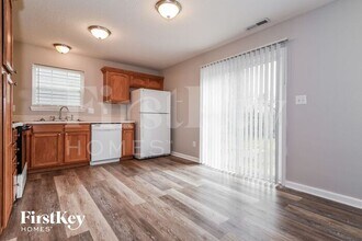10256 Clear Sky Dr in Avon, IN - Building Photo - Building Photo