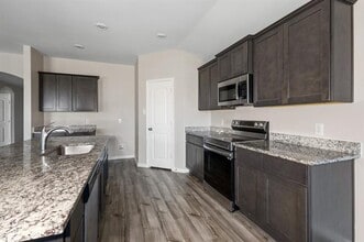 627 Aqueduct Dr in Seagoville, TX - Building Photo - Building Photo