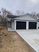 216 S Elmwood Ave in Sioux Falls, SD - Building Photo - Building Photo