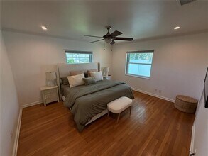 2315 Sunrise Dr SE in St. Petersburg, FL - Building Photo - Building Photo