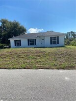 326 Roosevelt Ave NE in Lake Placid, FL - Building Photo