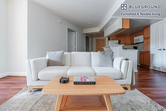 3900 Fairfax Dr in Arlington, VA - Building Photo - Building Photo