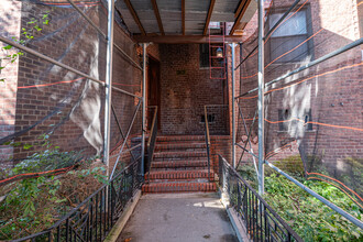 34-20 78th St in Jackson Heights, NY - Building Photo - Building Photo