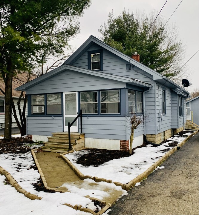 1500 Harding ave in Mineral Ridge, OH - Building Photo