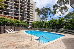3138 Waialae Ave in Honolulu, HI - Building Photo