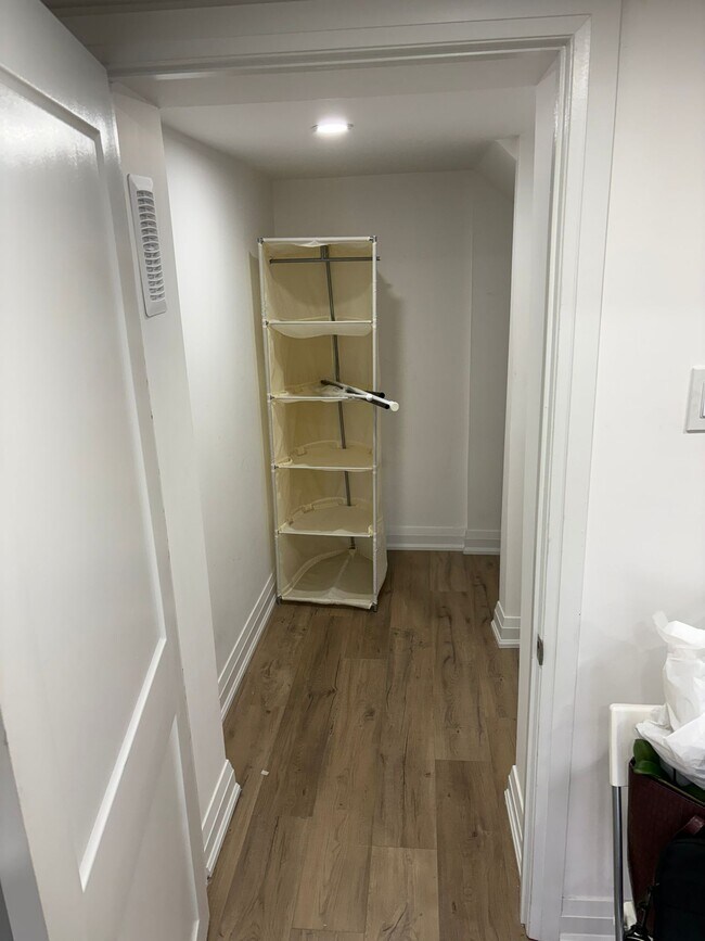 6 Miracle Trl in Brampton, ON - Building Photo - Building Photo