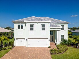 2882 Saint Barts Sq in Vero Beach, FL - Building Photo