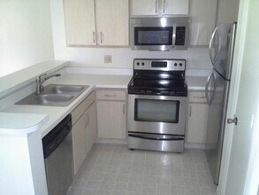 7270 Westpointe Blvd in Orlando, FL - Foto de edificio - Building Photo