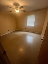 516 Summit St, Unit 3 units available in Mccomb, MS - Building Photo - Building Photo