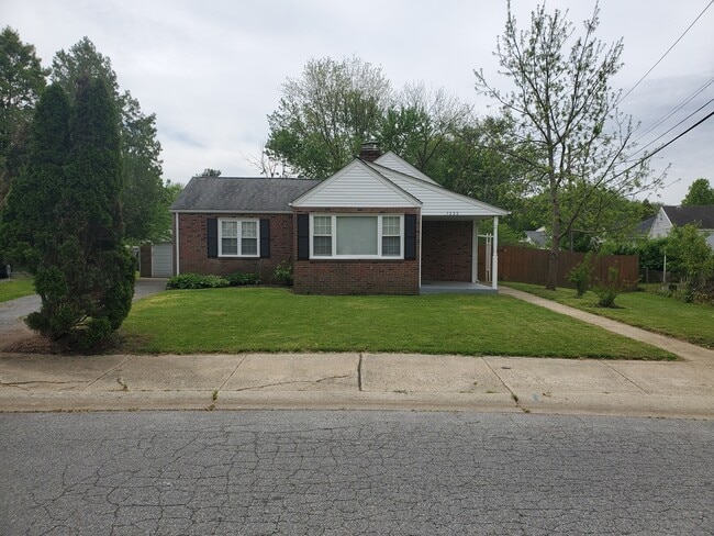 1222 Field Rd