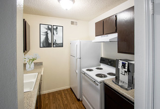 Stonegate in Abilene, TX - Foto de edificio - Building Photo