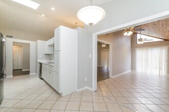 12702 Whiterapids Dr in Orlando, FL - Foto de edificio - Building Photo