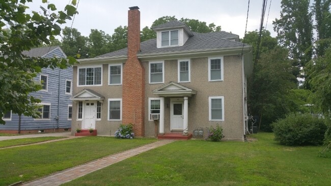 property at 32 Lake St
