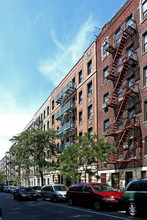 529-531 W 158th St in New York, NY - Foto de edificio - Building Photo