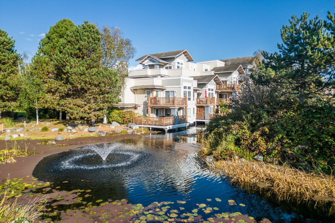 the Lagoons in Richmond, BC - Building Photo