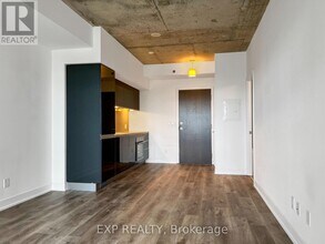 20 Gladstone Ave in Toronto, ON - Building Photo - Building Photo